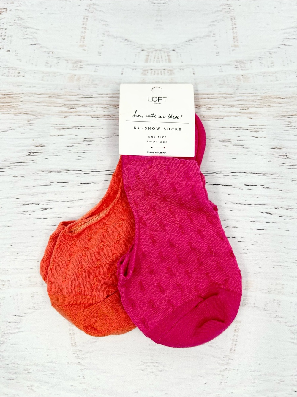 NWT LOFT Two-Pack No-Show Socks in Hot Pink & Coral